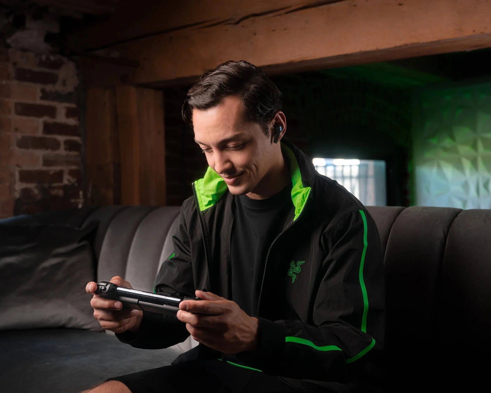 Razer Kishi V2 USB-C Mobile Gaming Controller
