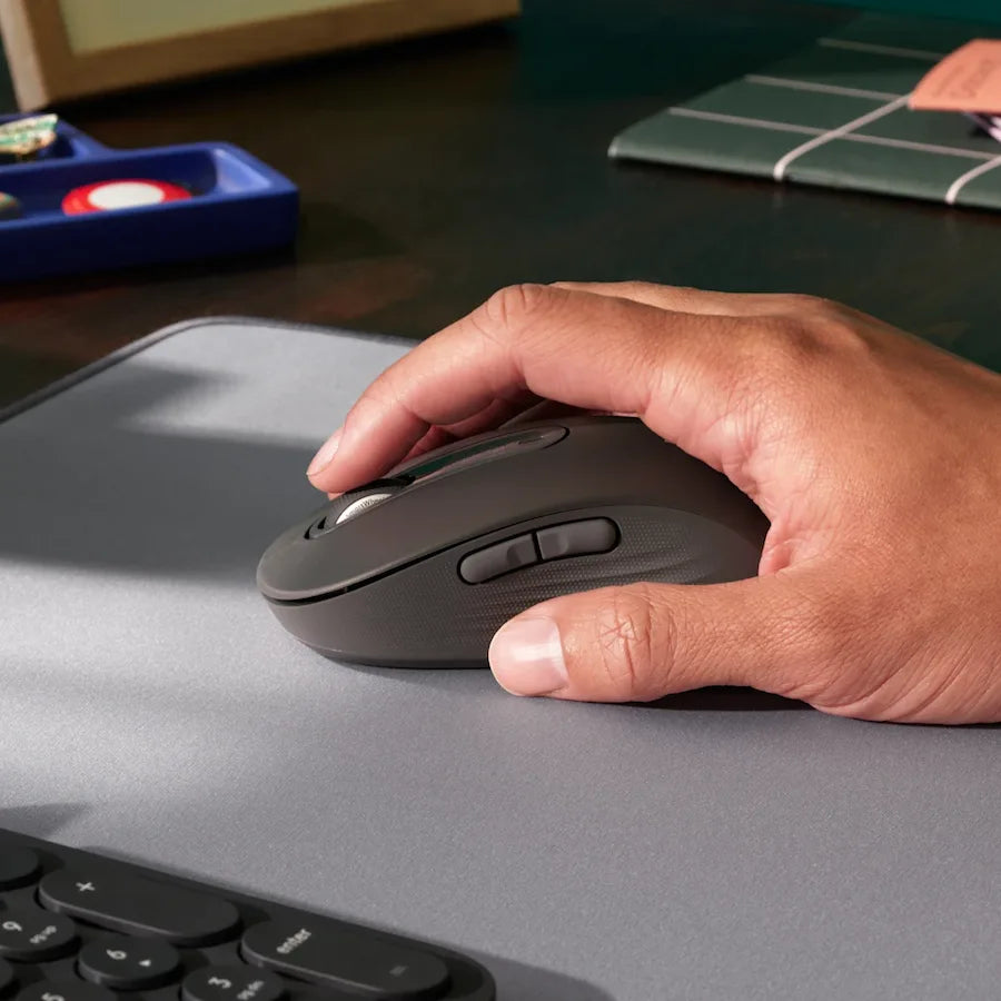 Logitech Signature M650 Wireless and Bluetooth Mouse